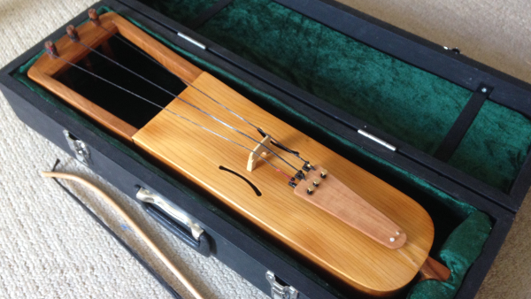 new bowed lyre