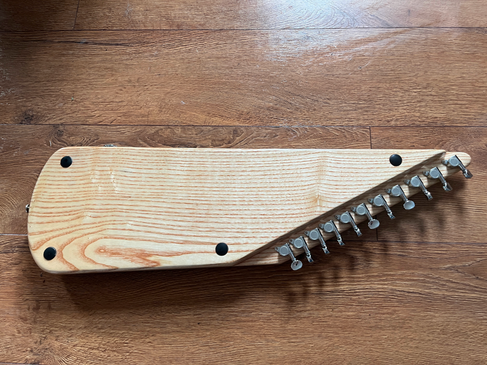 ash wood electric kantele back view
