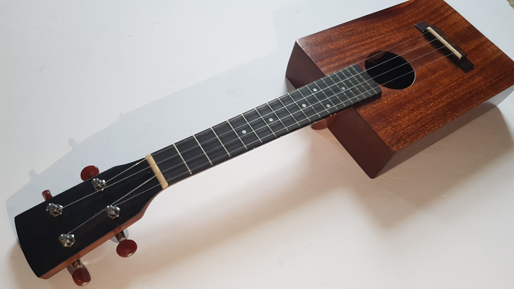 Cigar Box Concert ukulele in recycled mahogany