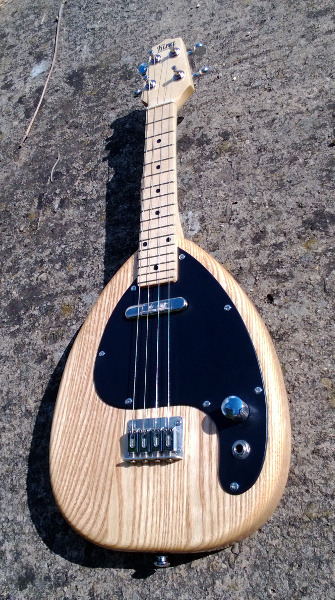 electric ukulele