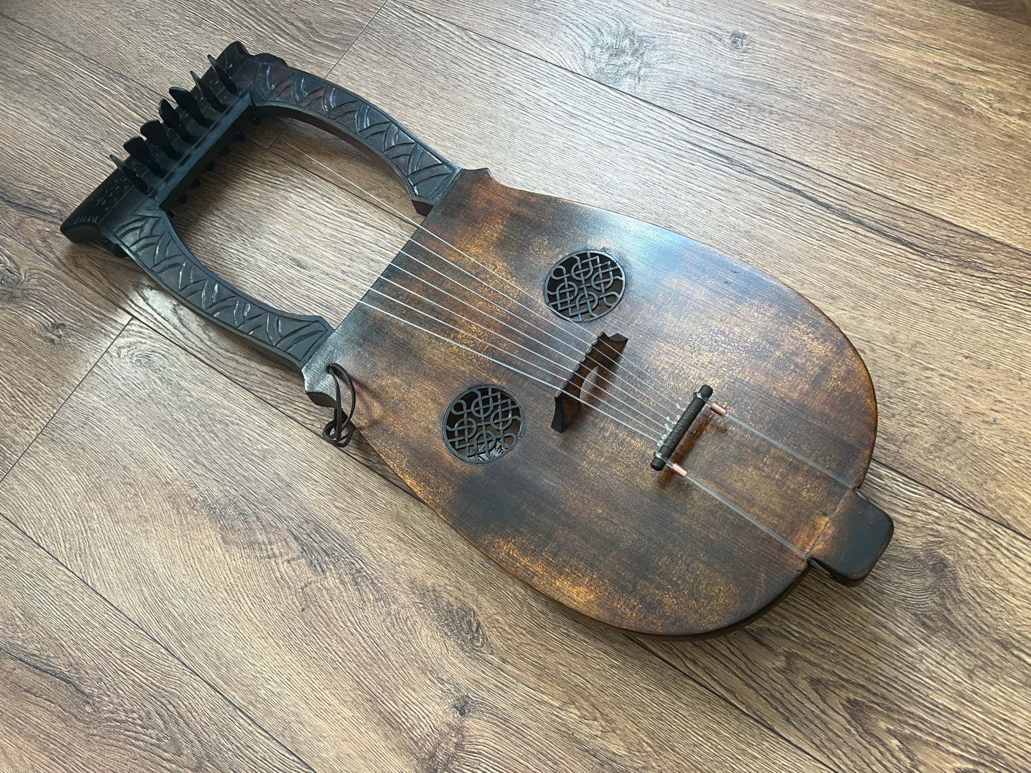 kravik lyre custom model, 2023