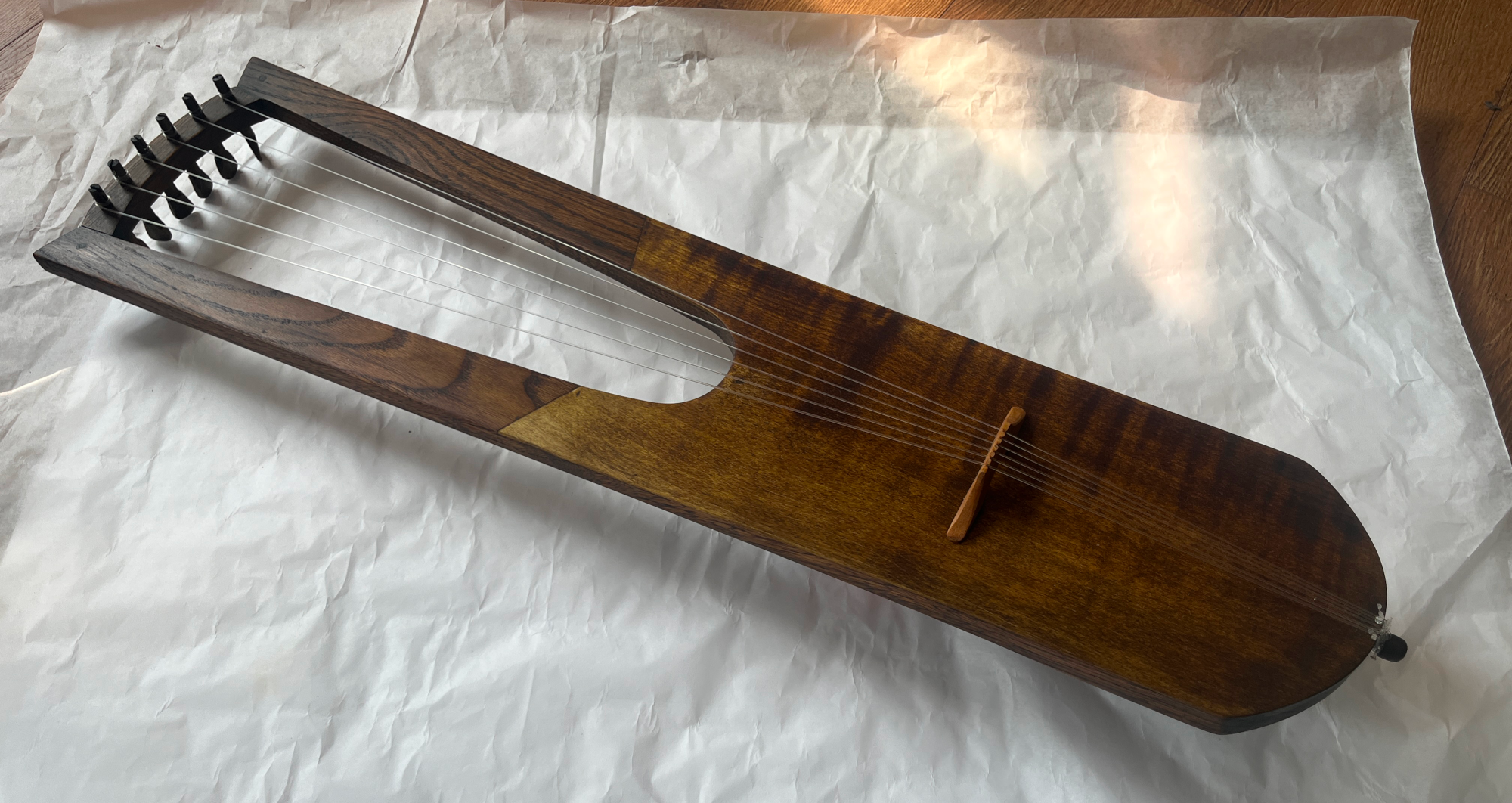 oberflacht lyre in oak and maple by Michael J King